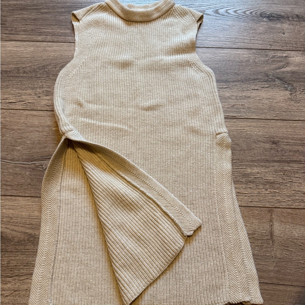 Aritzia Cream Knit Tunic